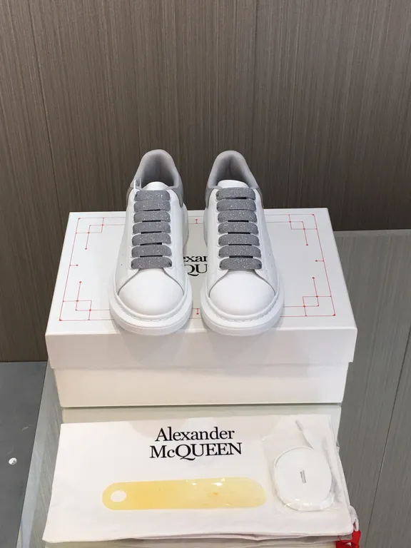 Alexander McQueen Shoe 